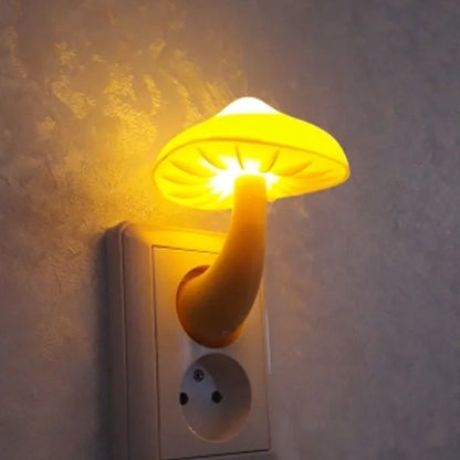 Lampada Notturna LED Fungo - Illuminazione Calda per Ogni Ambiente